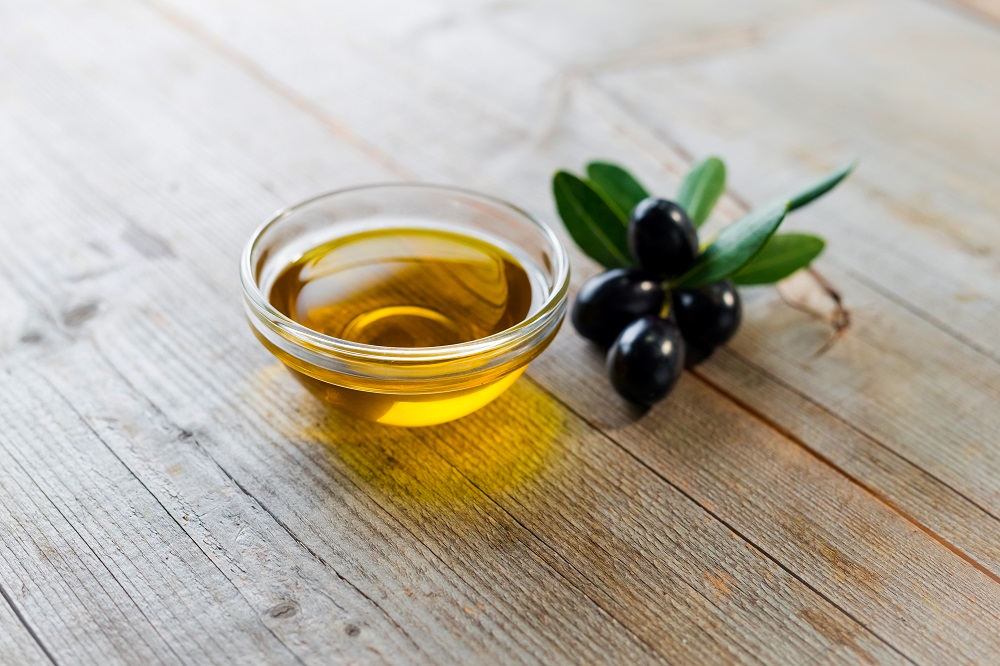 El aceite de oliva es un ingrediente básico de la dieta mediterránea